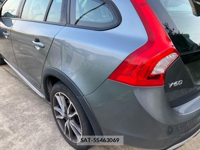 Volvo V60 2017-10 8372340-2