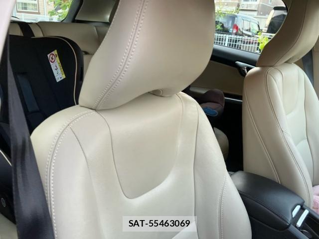 Volvo V60 2017-10 8372340-8