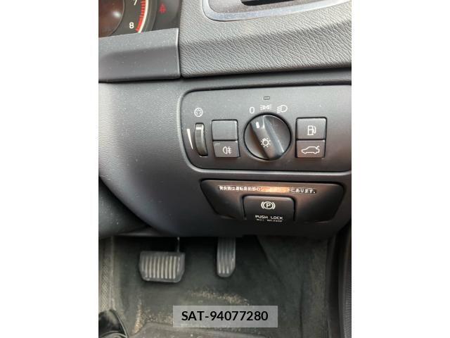 Volvo V60 2011-08 8372342-14
