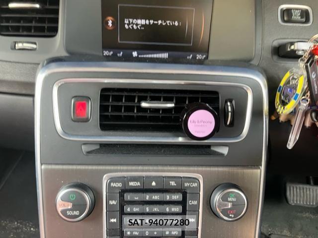 Volvo V60 2011-08 8372342-16