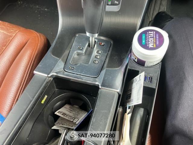 Volvo V60 2011-08 8372342-18