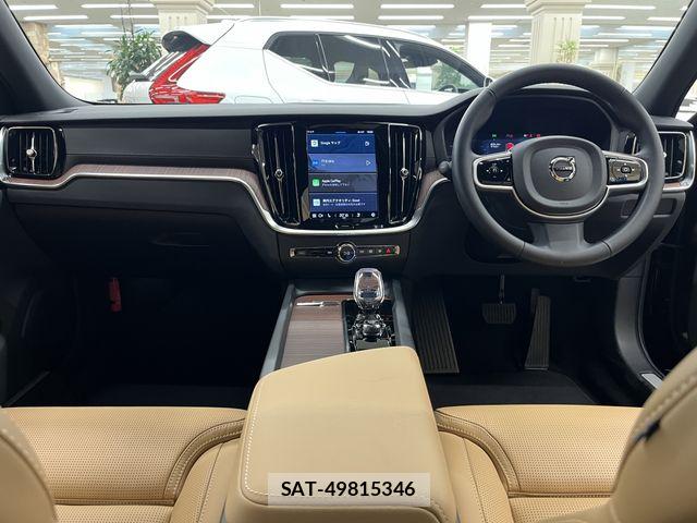 Volvo V60 2025-09 8415730-1