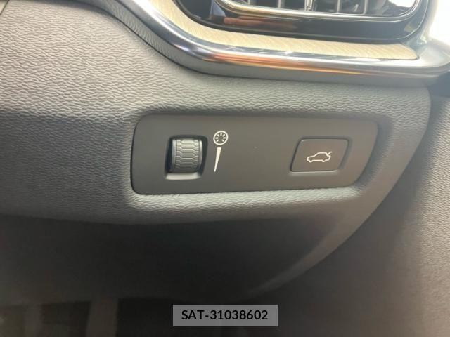 Volvo V60 2018-10 8410995-14