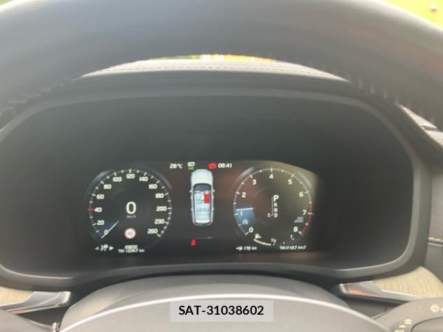 Volvo V60 2018-10 8410995-15
