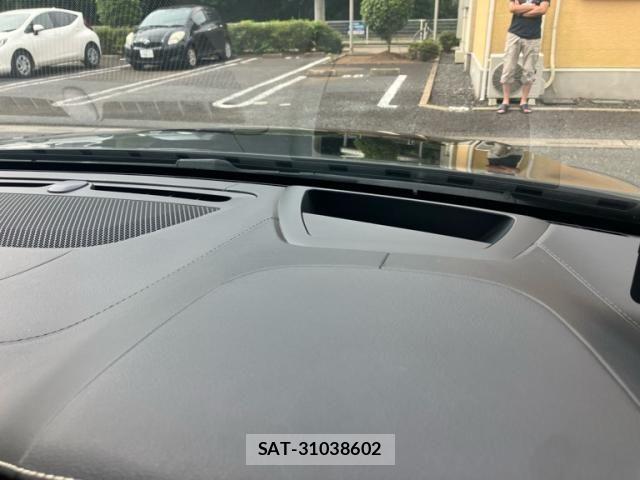 Volvo V60 2018-10 8410995-22