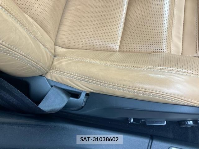 Volvo V60 2018-10 8410995-26