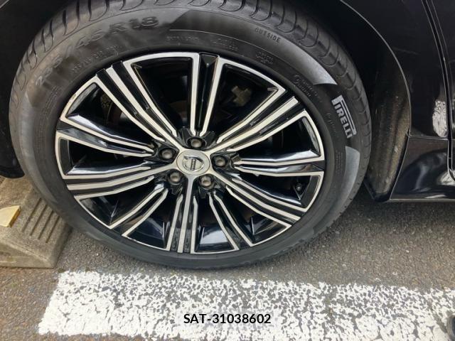 Volvo V60 2018-10 8410995-2