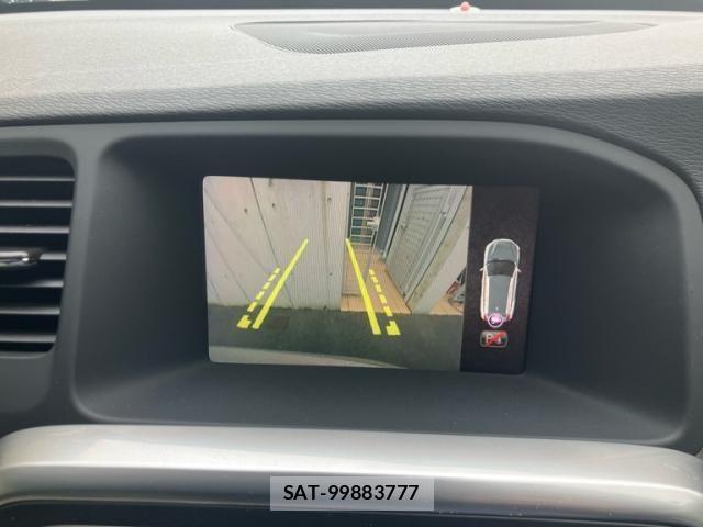 Volvo V60 2017-04 8410998-13