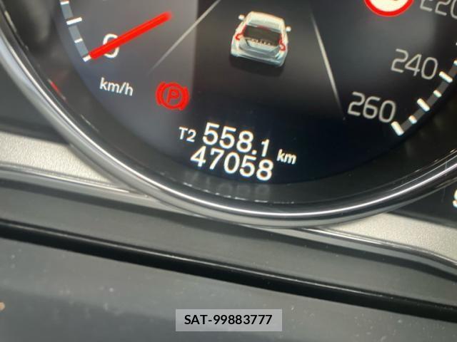 Volvo V60 2017-04 8410998-15