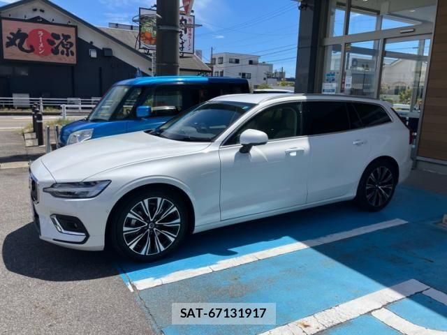 Volvo V60 2025-07 8439057-0