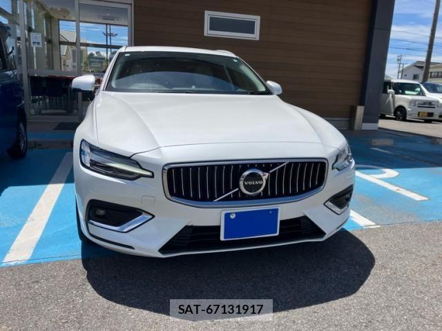 Volvo V60 2025-07 8439057-1
