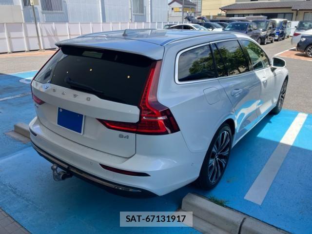 Volvo V60 2025-07 8439057-5
