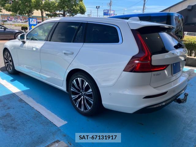 Volvo V60 2025-07 8439057-6