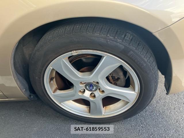 Volvo V60 2011-08 8486235-13