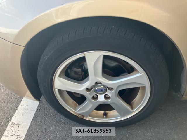 Volvo V60 2011-08 8486235-16