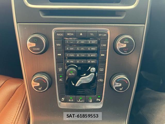 Volvo V60 2011-08 8486235-24