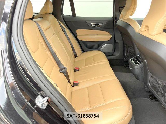 Volvo V60 2019-03 8528084-9