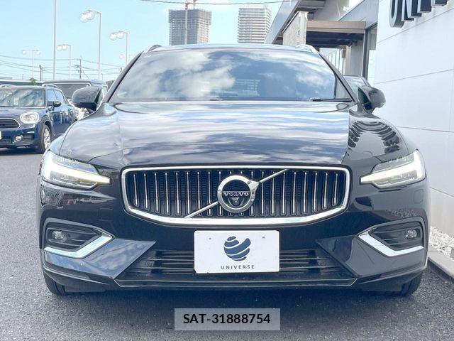 Volvo V60 2019-03 8528084-14