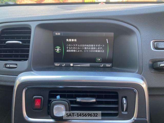 Volvo V60 2014-01 8563994-20