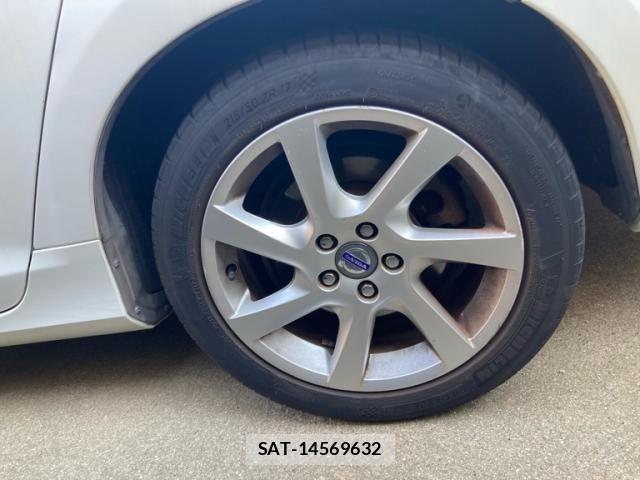 Volvo V60 2014-01 8563994-6