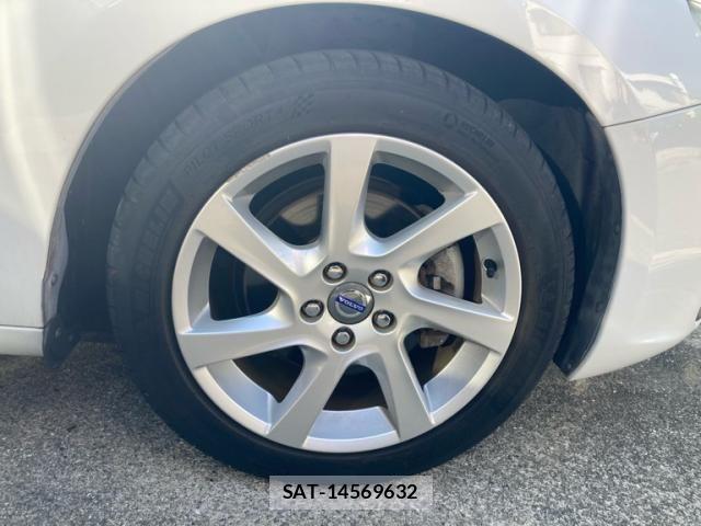 Volvo V60 2014-01 8563994-7