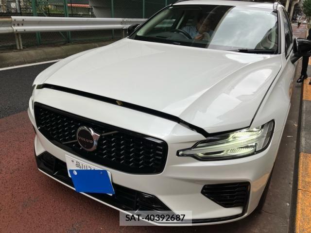Volvo V60 2023-05 8563993-0