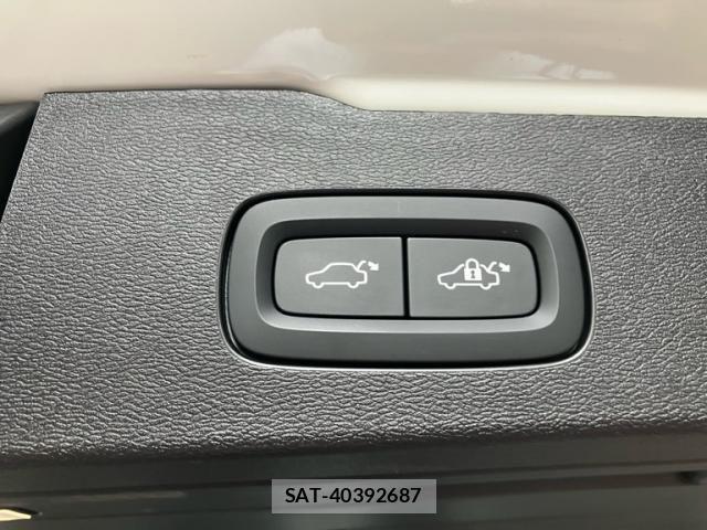 Volvo V60 2023-05 8563993-14