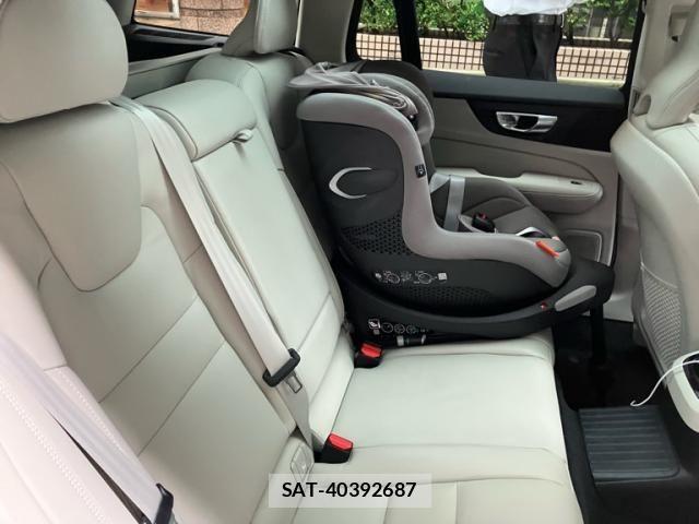 Volvo V60 2023-05 8563993-17