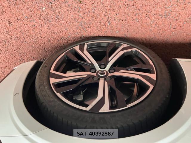 Volvo V60 2023-05 8563993-8