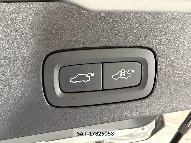 Volvo V60 2023-06 8563995-13