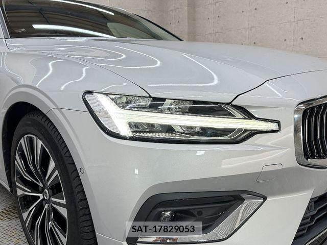 Volvo V60 2023-06 8563995-14