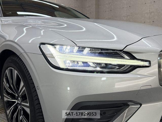Volvo V60 2023-06 8563995-15
