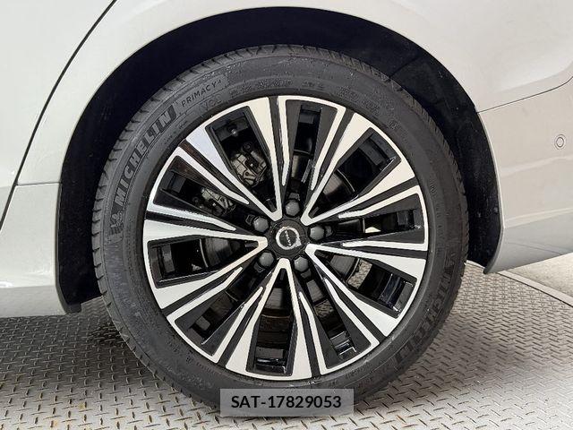 Volvo V60 2023-06 8563995-17