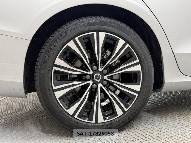Volvo V60 2023-06 8563995-18