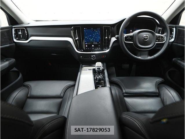 Volvo V60 2023-06 8563995-2