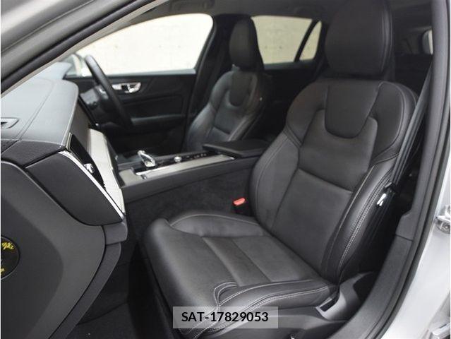 Volvo V60 2023-06 8563995-4