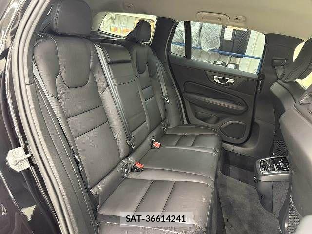 Volvo V60 2021-02 8629592-11