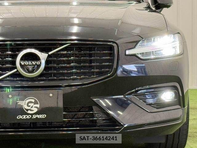 Volvo V60 2021-02 8629592-19