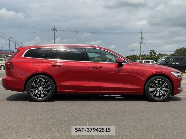 Volvo V60 2019-05 8629594-16