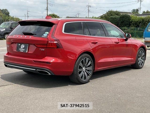 Volvo V60 2019-05 8629594-18