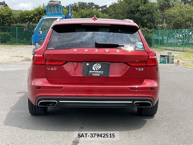 Volvo V60 2019-05 8629594-4