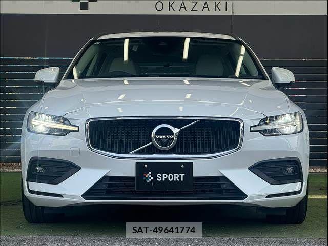 Volvo V60 2022-06 8629593-14