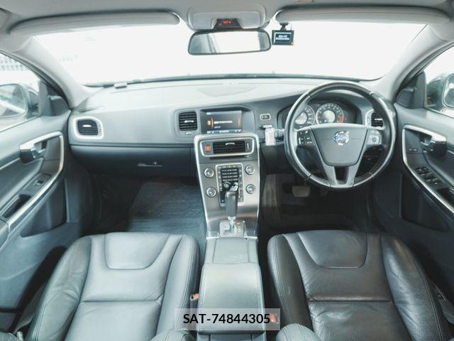 Volvo V60 2011-12 8667109-1