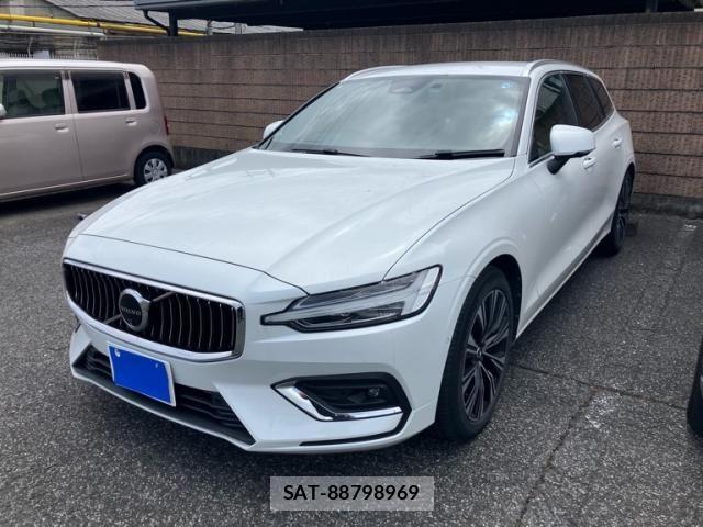 Volvo V60 2023-07 8667107-0