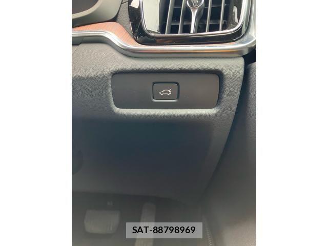 Volvo V60 2023-07 8667107-16