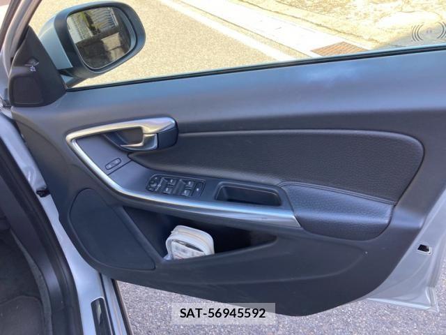 Volvo V60 2013-12 8662238-10