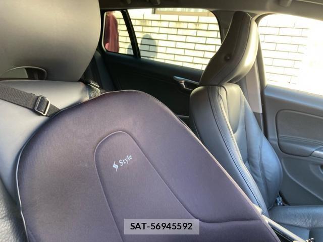 Volvo V60 2013-12 8662238-14