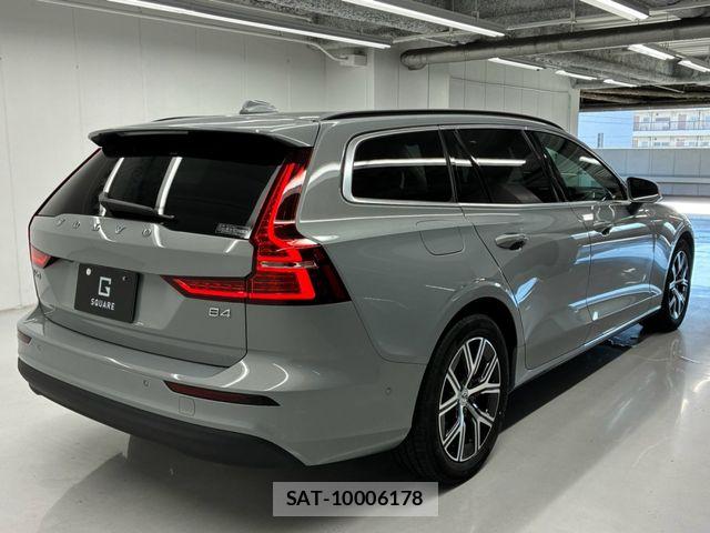 Volvo V60 2024-02 8686876-11