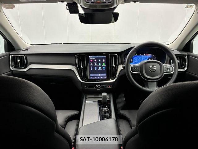 Volvo V60 2024-02 8686876-1