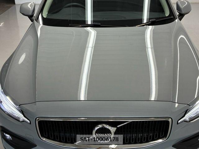 Volvo V60 2024-02 8686876-27